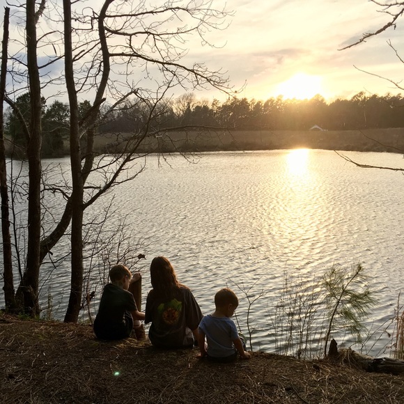 Meet your Posher, Cee - Picture 2 of 2